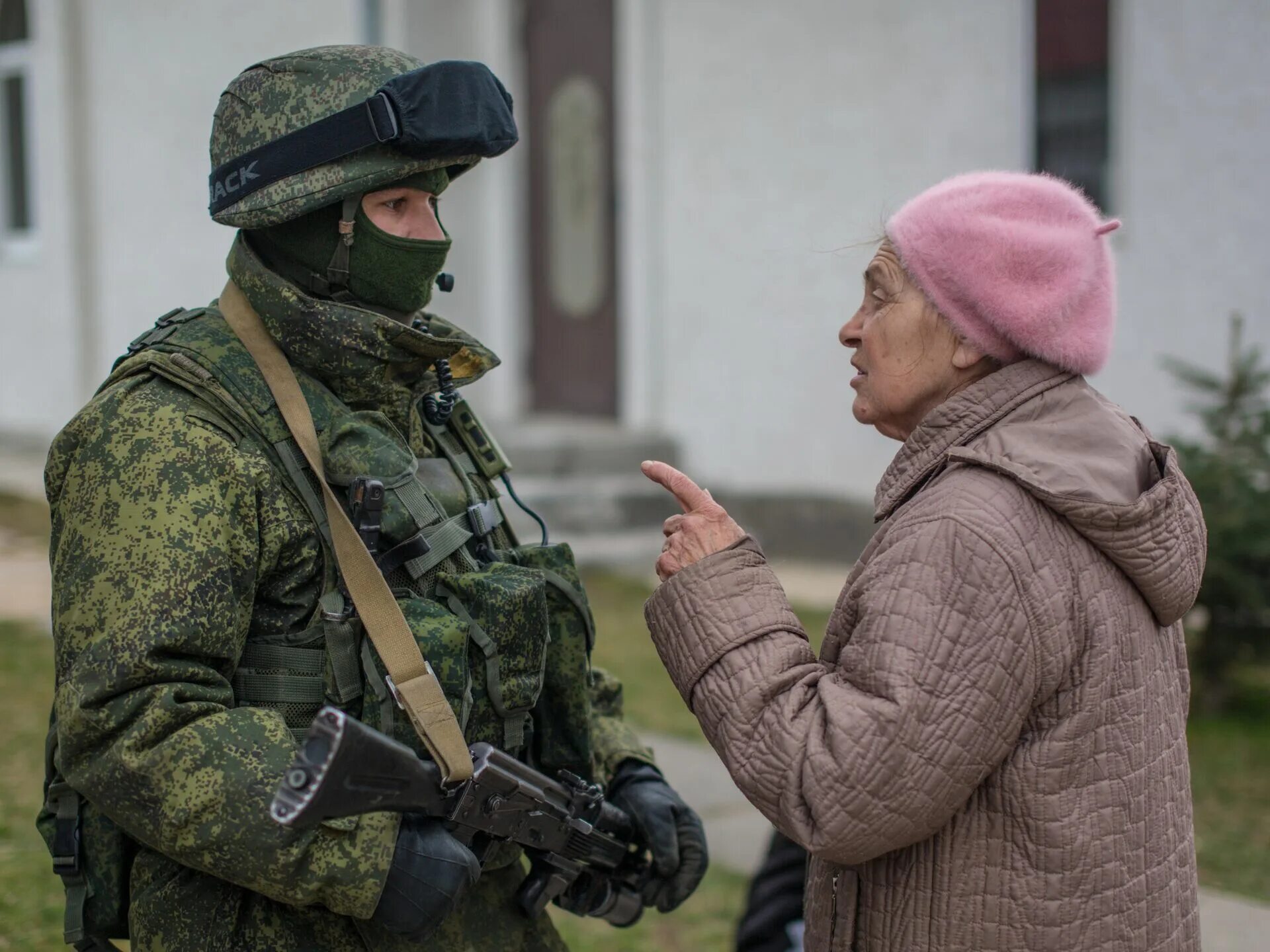 Вежливые люди в Крыму. Добрые люди военные. Вежливые люди военные. Вежливые люди в Крыму 2014. Вежливые новости