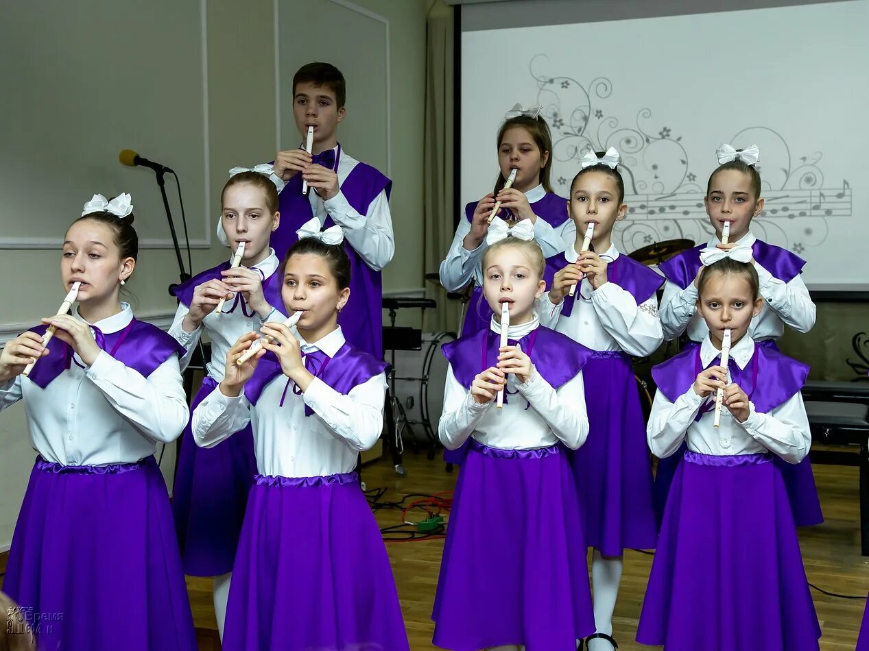 детская музыкальная школа. московская школа искусств киевский. дши им шуберта москва. московская школа искусств. хор радуга краснообск.