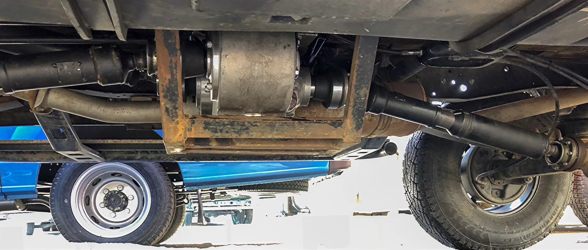 Газель полный привод 33027 передний мост. Подвеска 2217 4х4. Газель задний привод. Кардан соболь 2752. Газель 620 снизу.