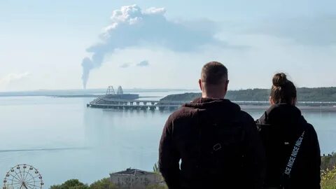 Крымский мост после шторма