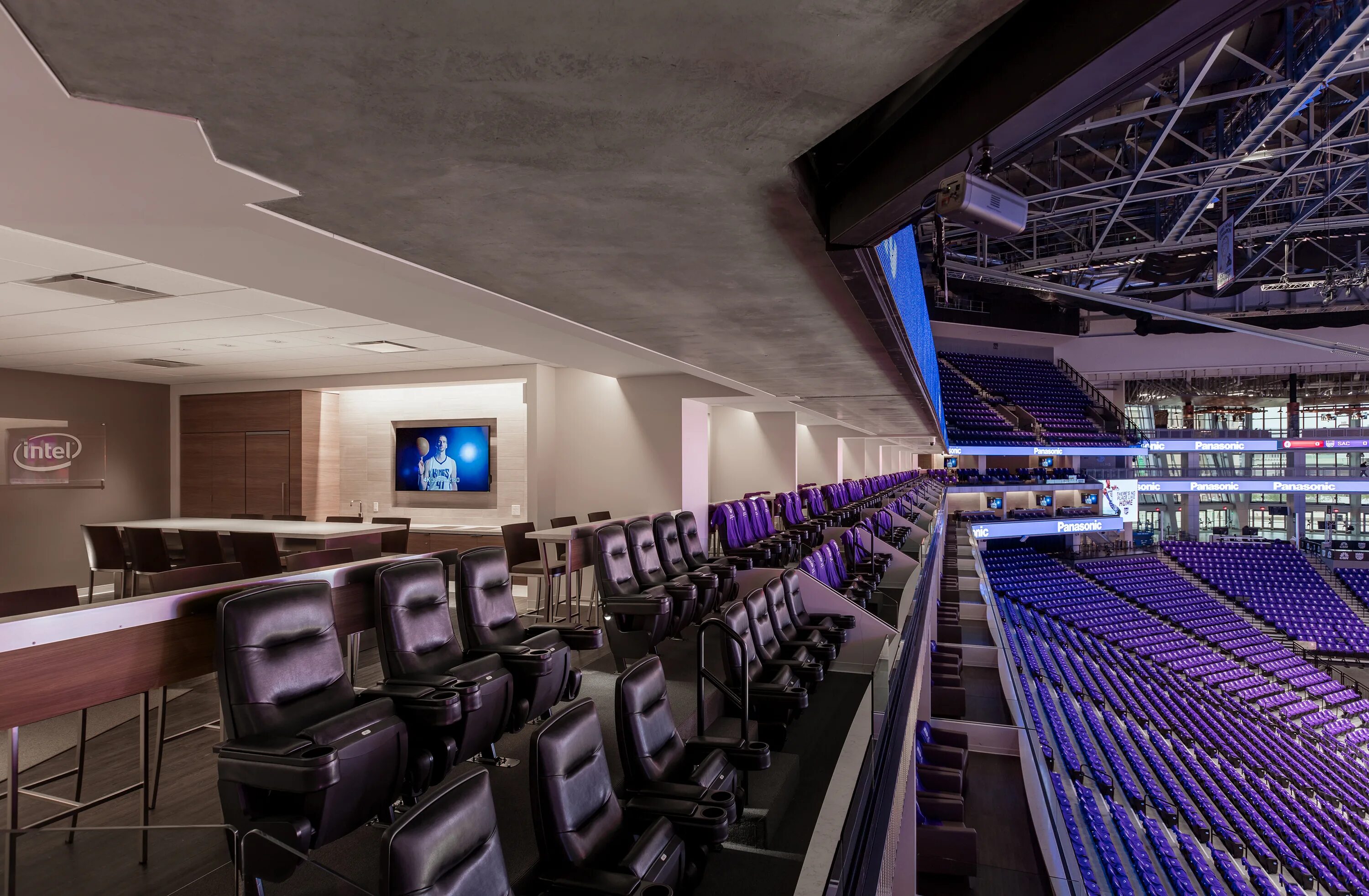 Голден центр. Голден 1-центр. golden one center. or с302хi center. golden living center kirtland.