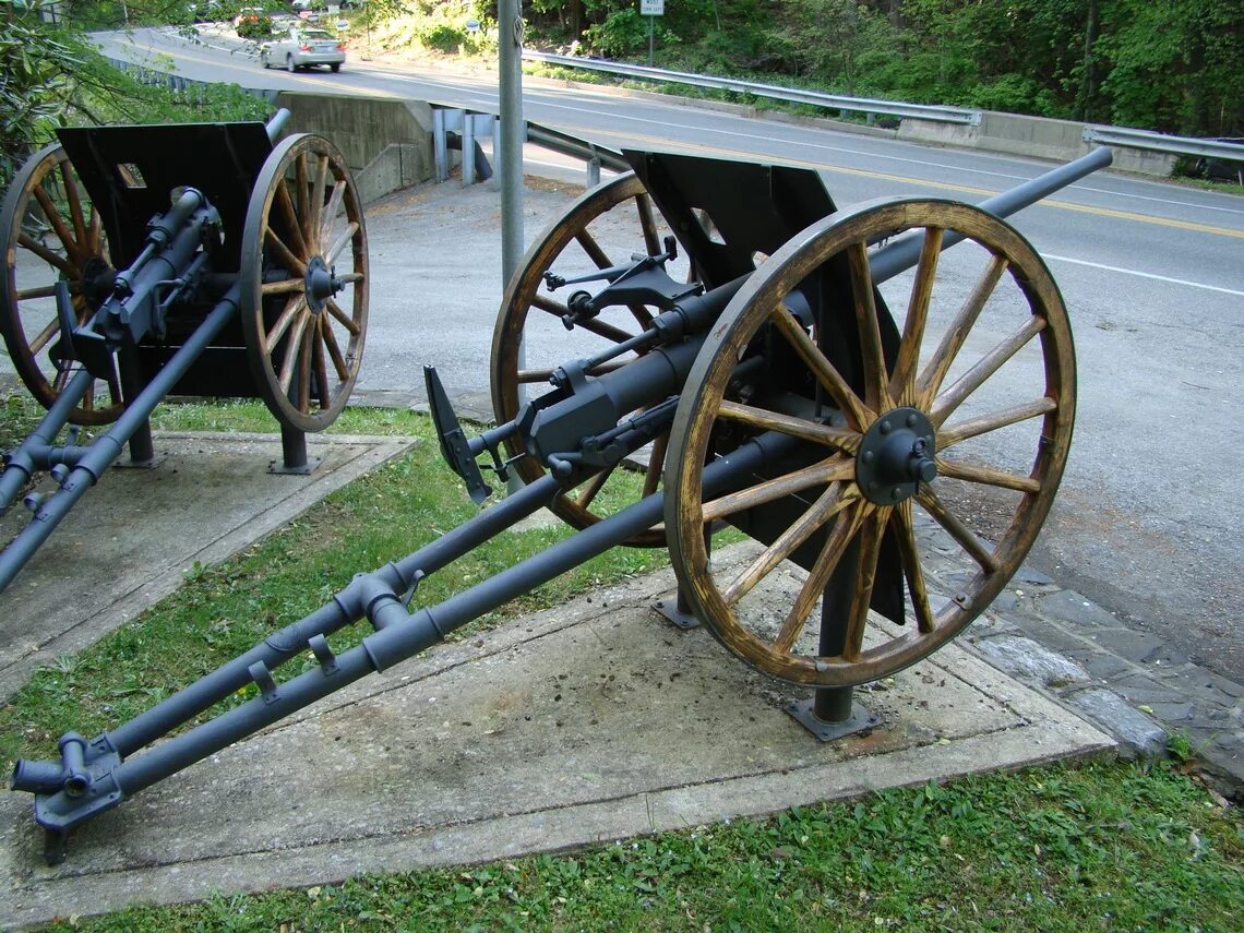 Лафет картинка. Лафет пушки 1812. лафет 1812 года. лафет артиллерийского орудия бородино. артиллерийский лафет.