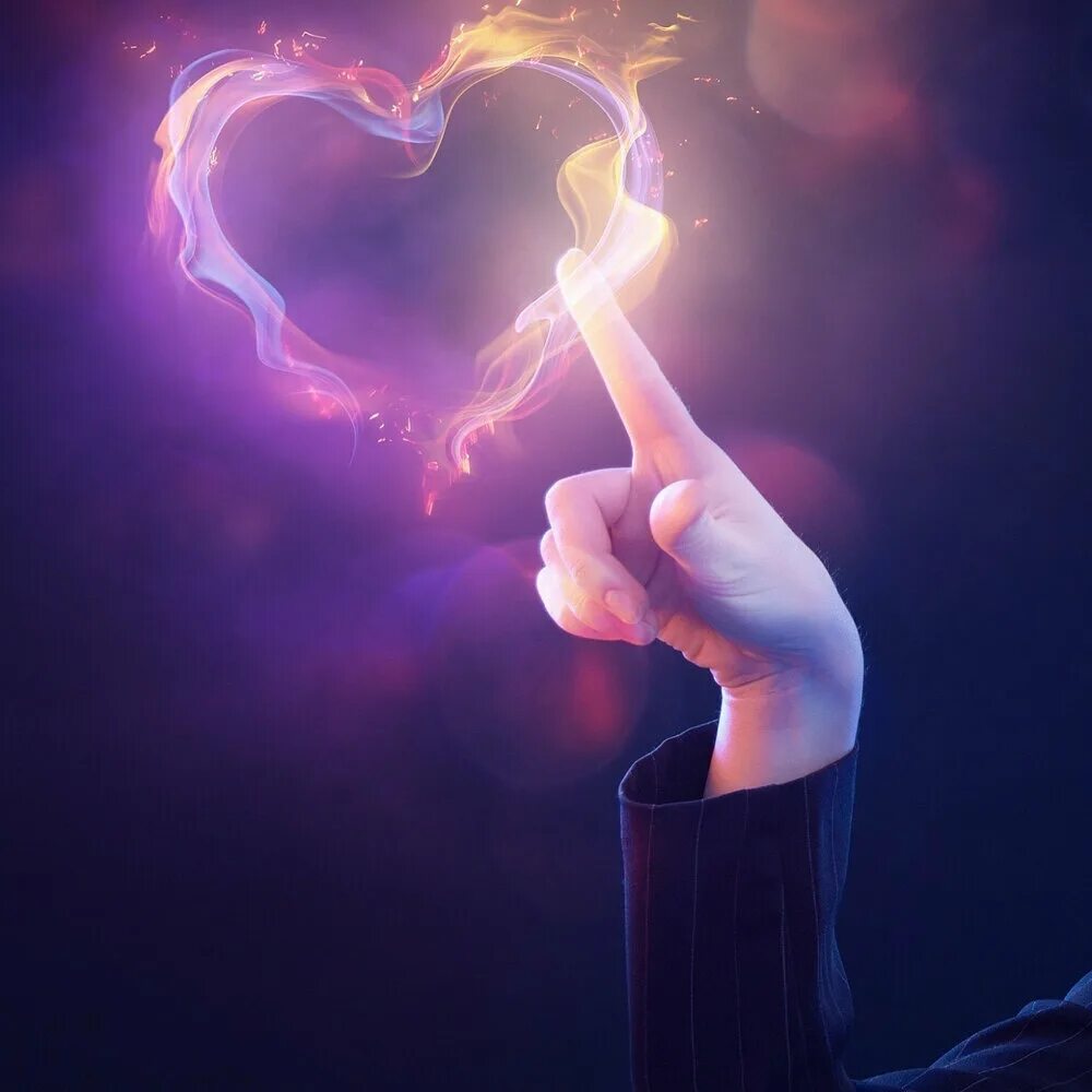Любовь магия песня. Любовная магия. Сердце магия. Сердечки магия. Сердце в руках.