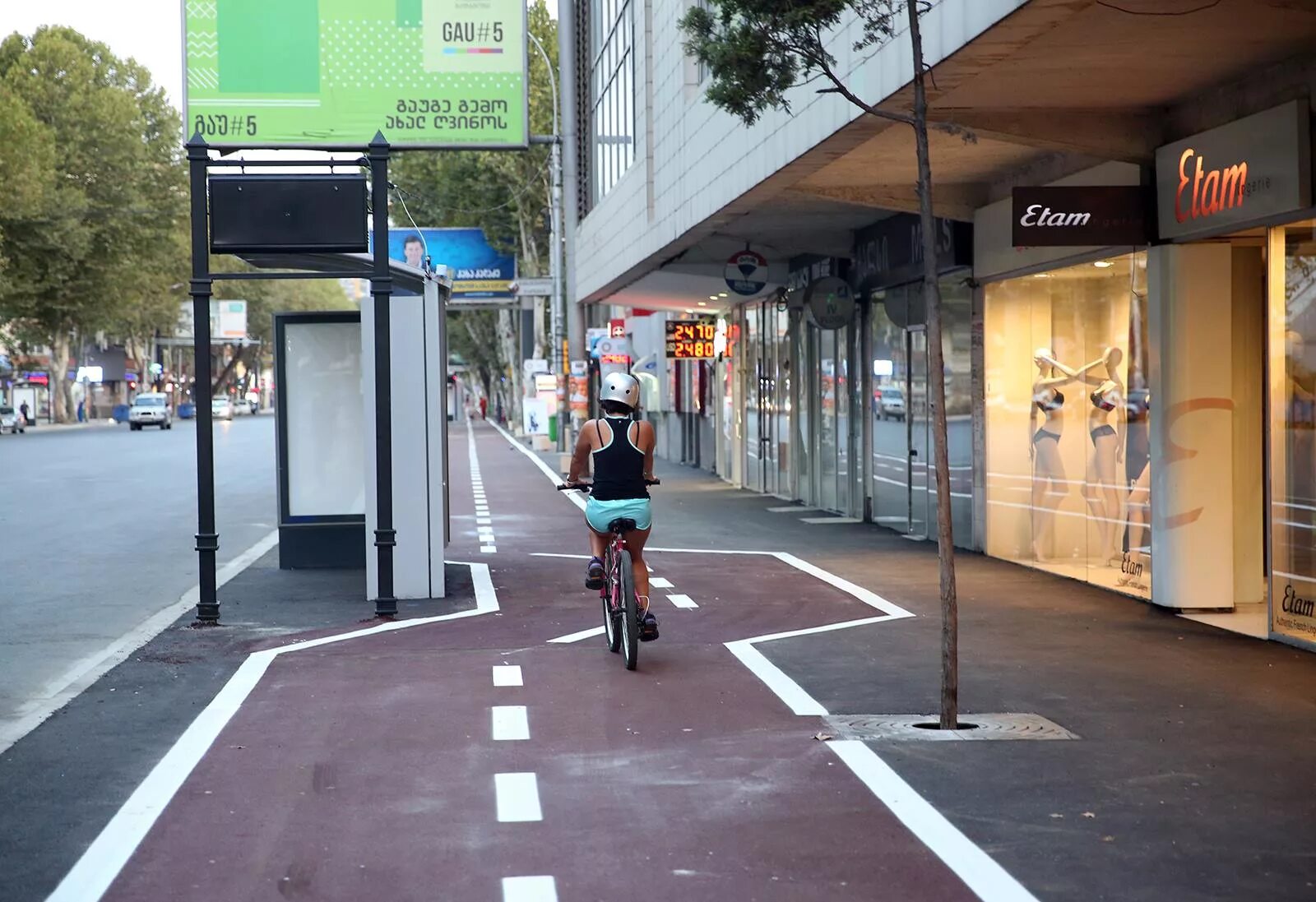 Улица пекина в тбилиси. Beijing road pedestrian street. Beijing road pedestrian street, guangzhou. Пекинский проспект в тбилиси. Пекина тбилиси.