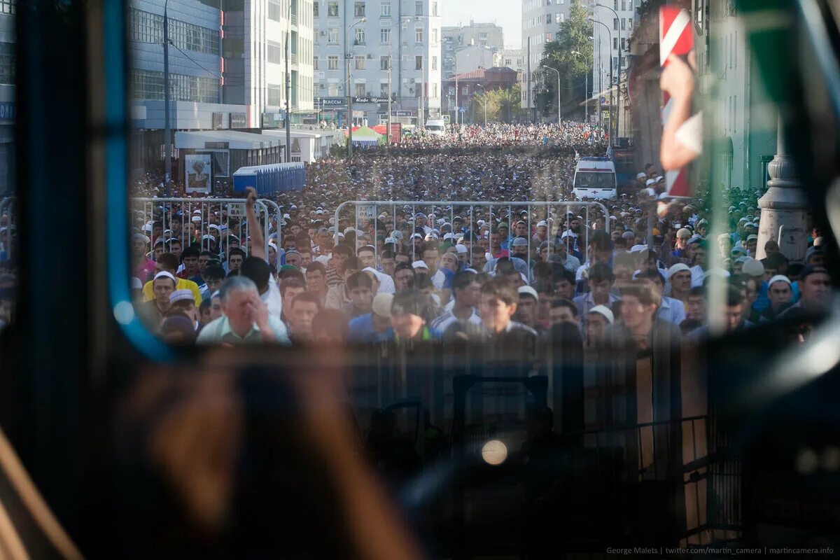 Какого числа ураза байрам в казани. Ураза байрам в Москве. Ураза байрам в Москве Вертикаль. Ураза 2024 Москва. Ураза-байрам 2023.