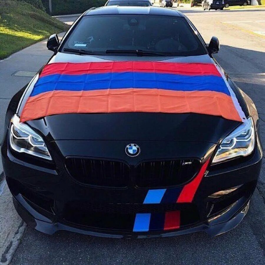 Армяне на машине. Флаг бмв м5. Флаг армении на машине. Машины армян. Армянские машины.