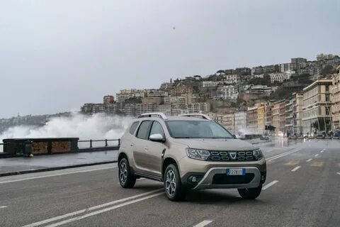Рено дастер 2018 года