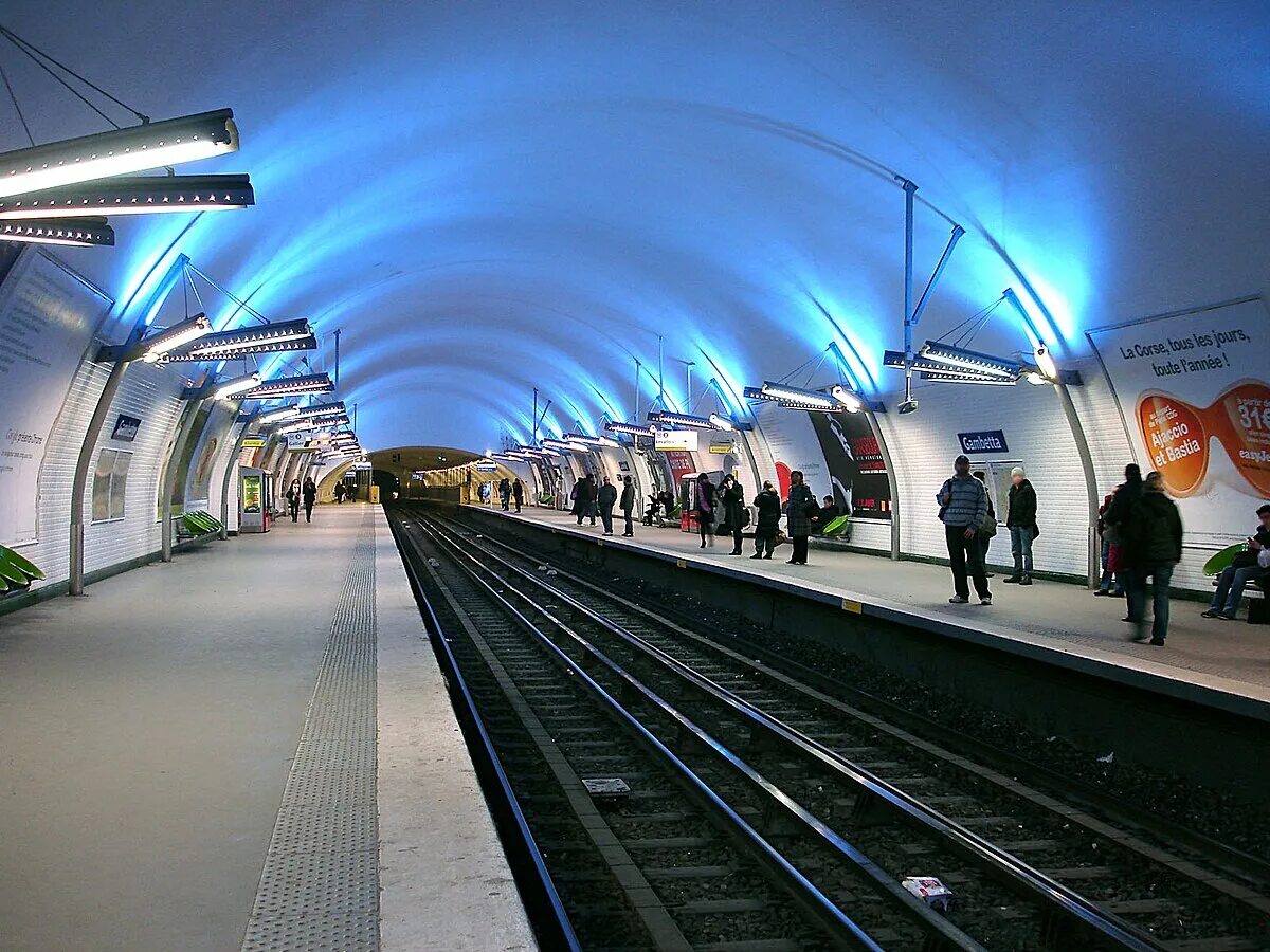 Файл:Arts et métiers 3 (métro Paris) et MF67 par Cramos.JPG - Википедия