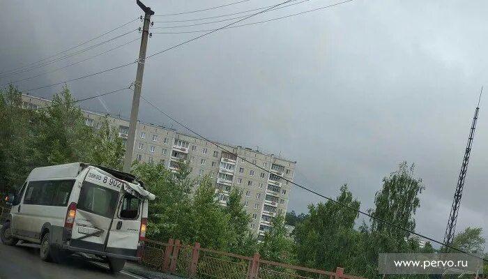 Первоуральск пятёрочка динас. Первоуральск круговое движение. Первоуральск столб. Городской транспорт первоуральск. Первоуральск пятёрочка динас.