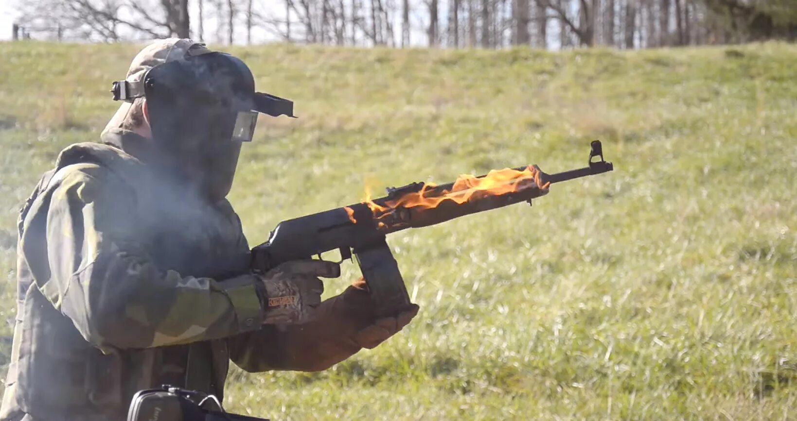 звук выстрела. стрельба из ак 74. ттх автомата ак-74. автомат калашникова ак-47 дальность стрельбы. ак-12 переключатель огня.