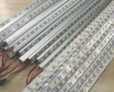 Светодиодная панель содержит 5 излучающих элементов