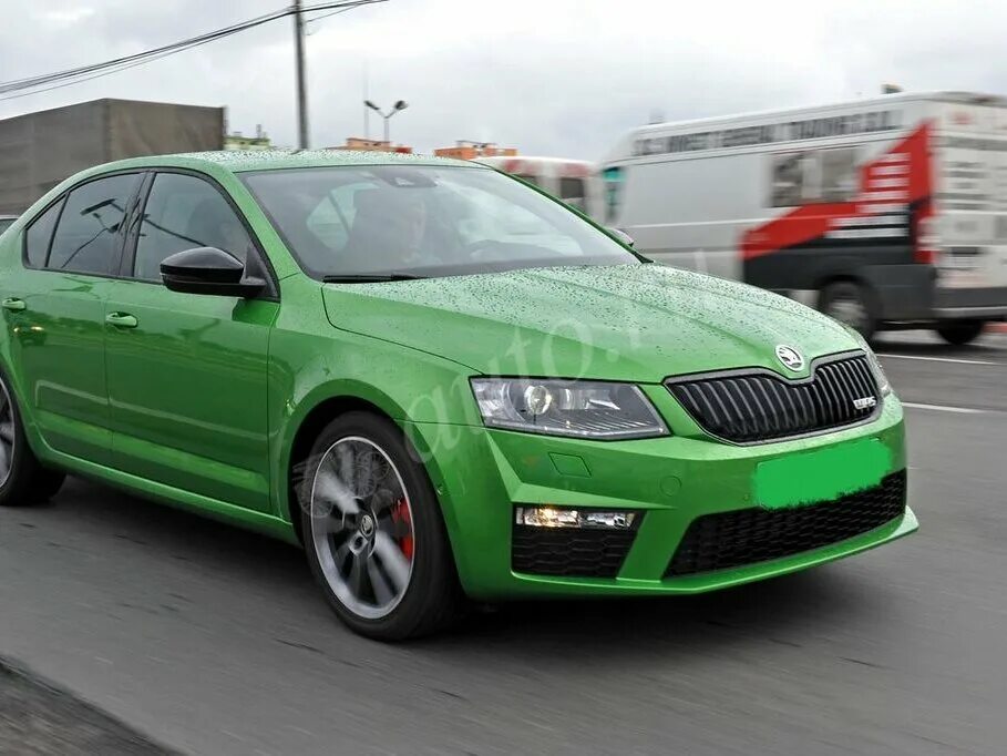 Цвета октавии а5. Skoda Octavia a8 RS Green. Skoda Octavia a7 зеленая. Skoda Octavia RS 2014. Škoda Octavia RS a7 зеленая.