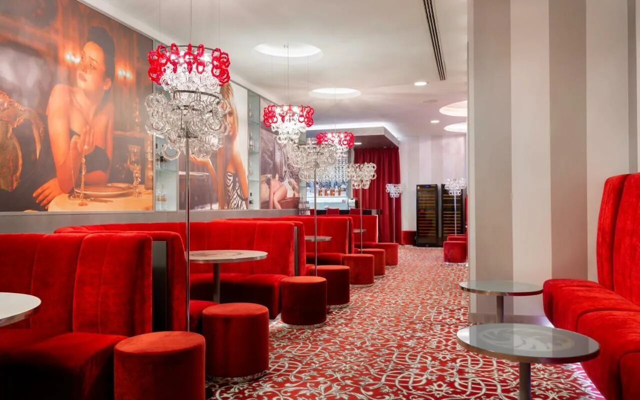 аэропорт сити санкт-петербург. Crowne plaza airport санкт-петербург. краун плаза стартовая 6. крыша бизнес-центра crowne plaza. отель crowne plaza санкт-петербург аэропорт.