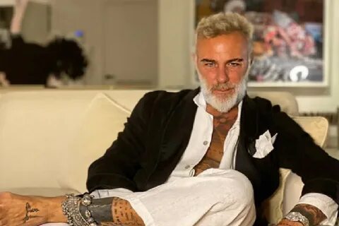 Танцующий миллионер сколько
