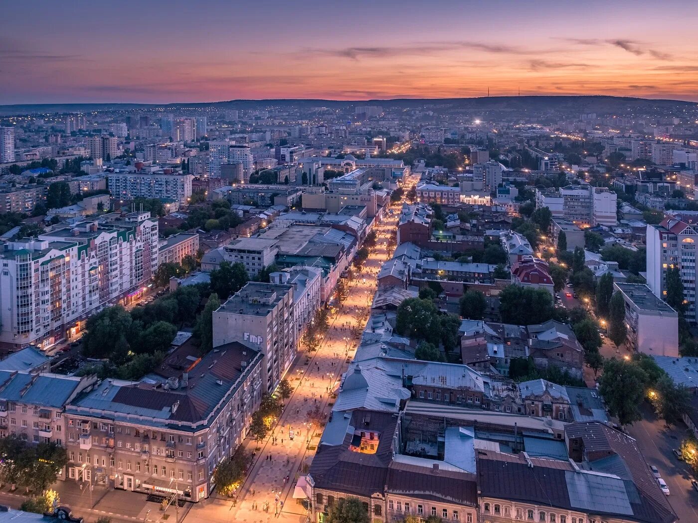 Саратов вб. Город Саратов. Саратов с птичьего полета. Проспект Кирова Саратов с высоты. Ночной Саратов с высоты птичьего полёта.