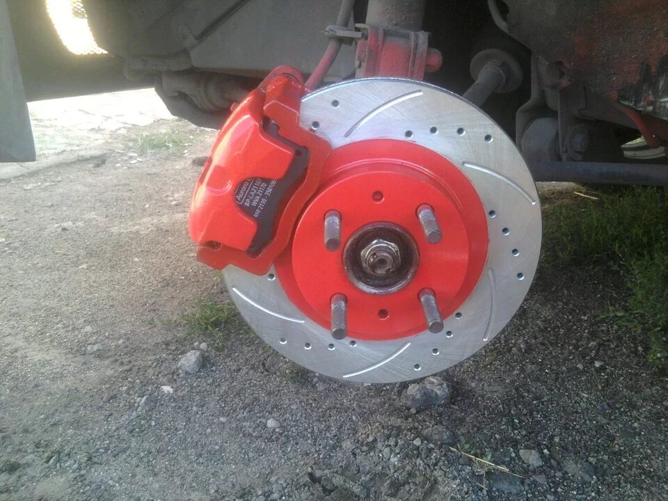 14 вентилируемые тормозные диски. 14 вентилируемые тормозные диски. Переход на 13 вентилируемые диски. Автоспорттехника (ats) колодки. R14 тормоза 2114.