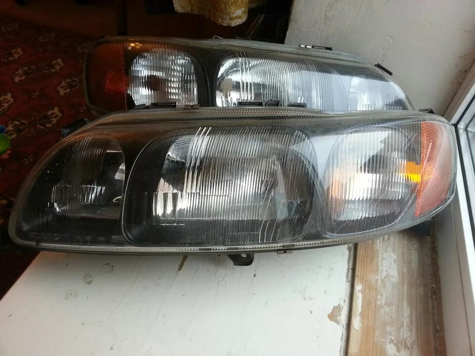 Volvo s60 2007 фары. Фары передние вольво хс 70. Фары volvo s60r. Volvo s60 2007 фары. Volvo s60 фары.