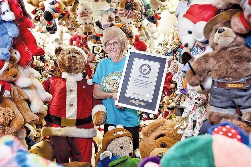 Large collection. Маленькая спальня в стиле прованс. Коллекция книг рекордов гиннесса. Large collection. Large collection.