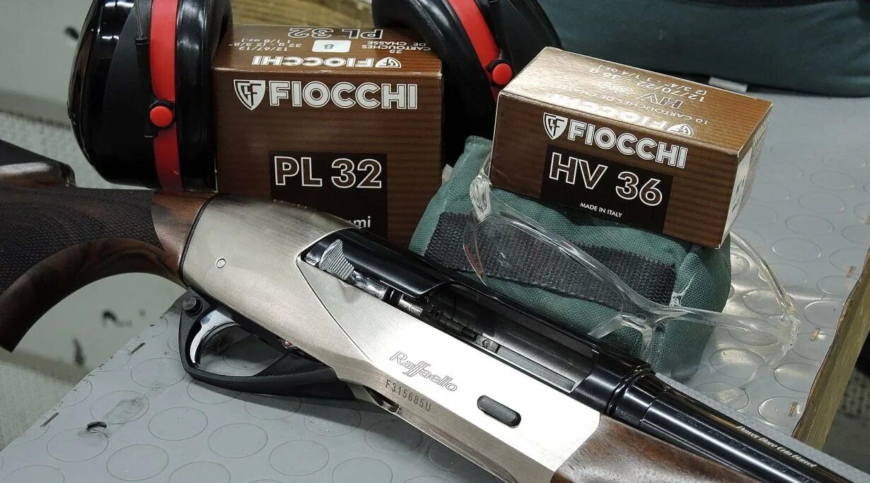 Ружье benelli raffaello. Бенелли 1630 годов. Power bore. Ружье benelli raffaello accademia 12х76 710мм. Power bore.