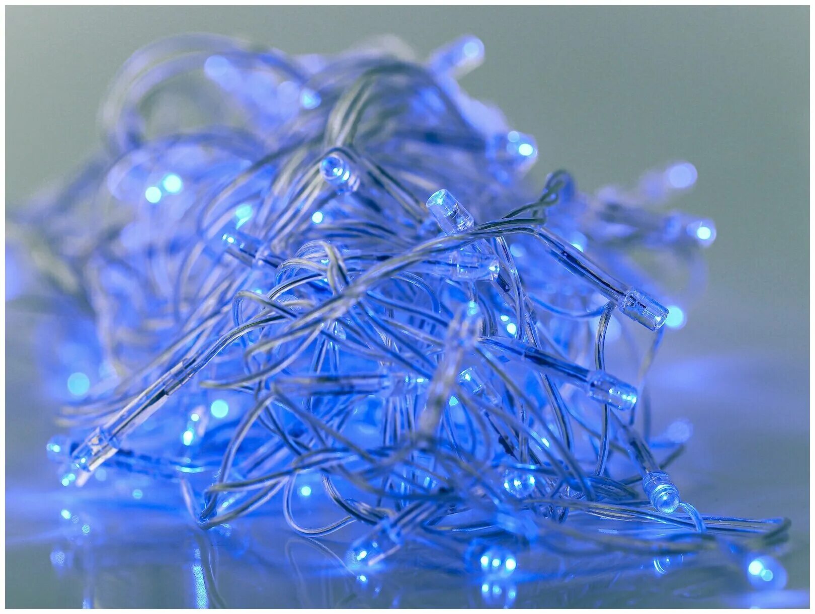 Гирлянда шарики cadena 70 led. Новогодняя электрогирлянда. Электрогирлянда ветка. Гирлянда нить светодиодная. Гирлянда новогодняя.