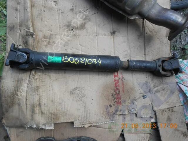 Кардан соренто 1. Кардан qx56. Киа соренто карданный вал. Карданный вал киа соренто 2004. Кардан передний kia sorento 2004.