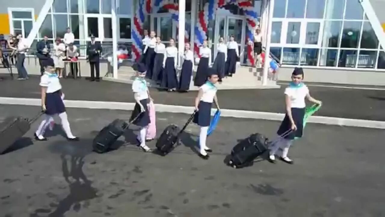 ФОК Чайка Николаевск на Амуре. Каток Чайка Николаевск на Амуре. Торжественное открытие аэропорта Николаевск на Амуре. Стела аэропорт Николаевск на Амуре.