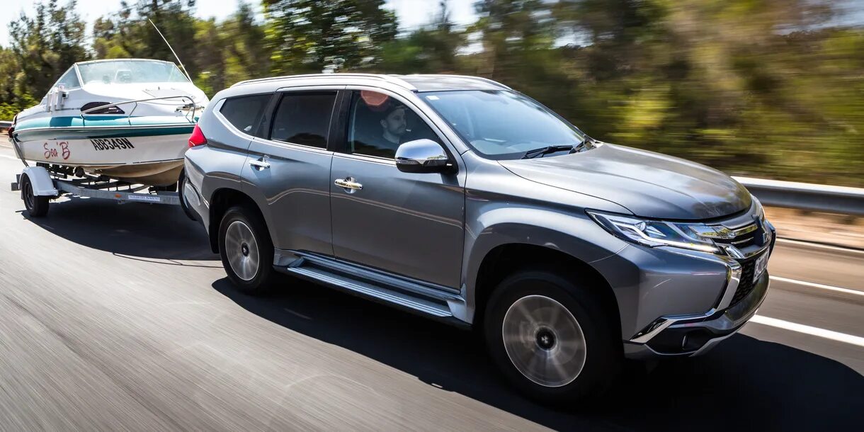 Mitsubishi Pajero Sport 2019. Митсубиси Паджеро 2017. Pajero Sport 2023. Митсубиси Монтеро спорт 2019. Mitsubishi pajero 2019