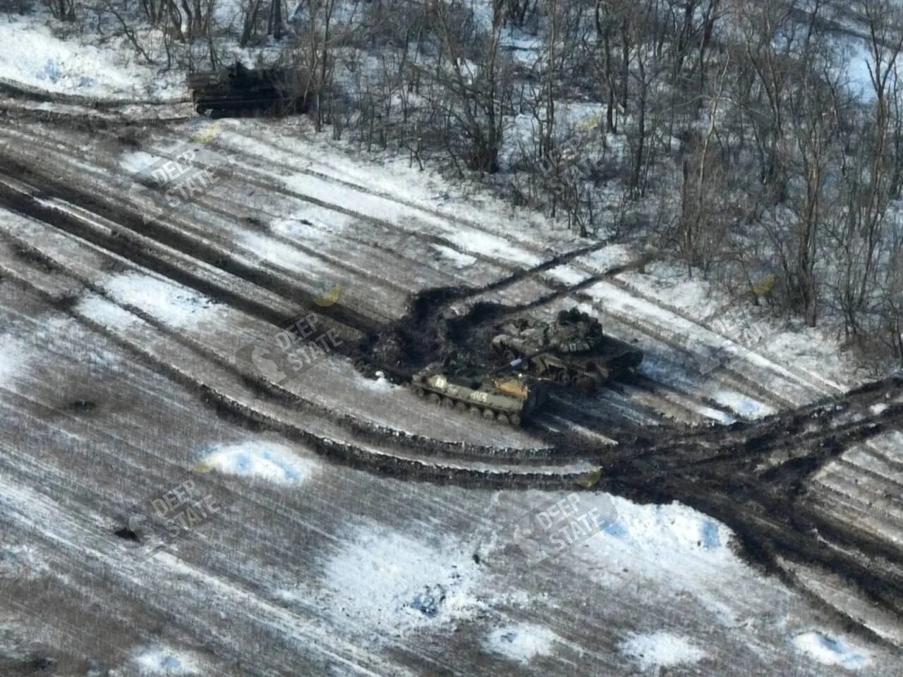 Что происходит под угледаром. Колонна уничтоженных танков. подбитые российские танки. бои под угледаром.