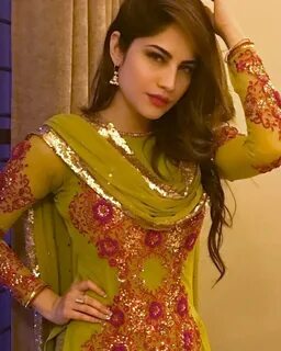 Neelam Muneer Beautiful Pics Hd Images Wallpapers CineHub.