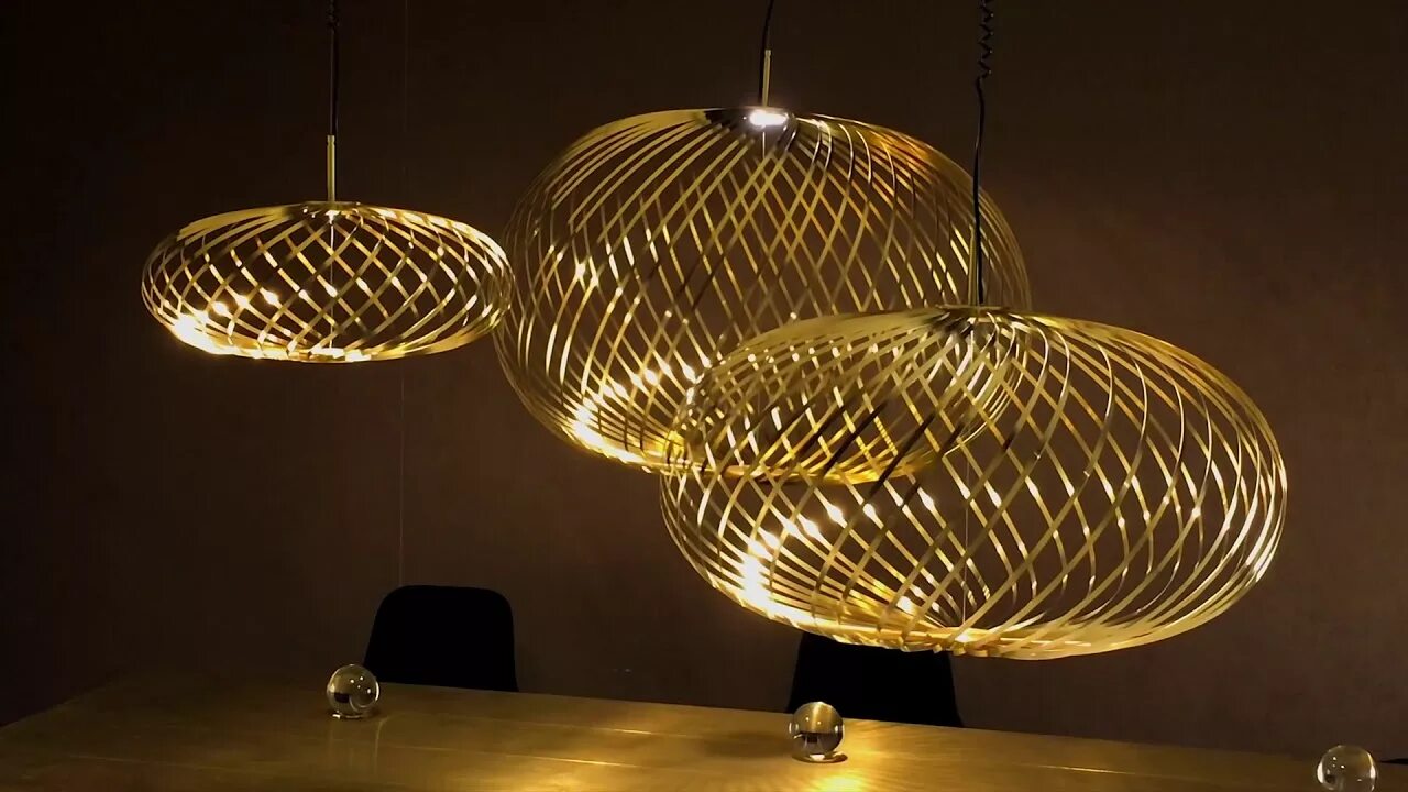 Spring thomas. Tom Dixon. Tom Dixon Iridium. Том Диксон светильники в интерьере. Melt Gold d38 by Tom Dixon.