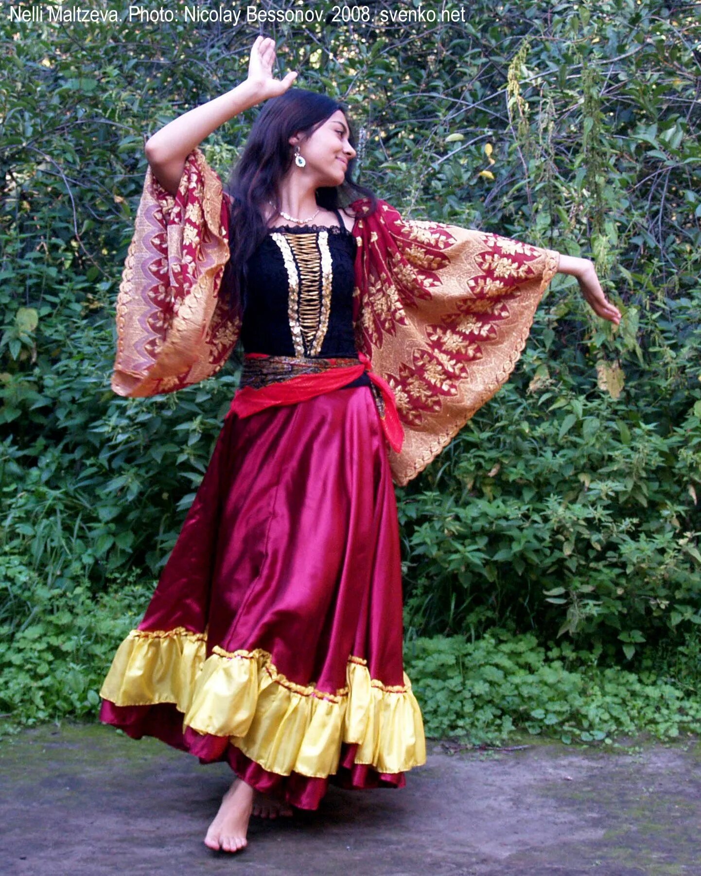 Цыганский ансамбль Свэнко. Платье в цыганском стиле. Цыганка. Цыганские имена девочек