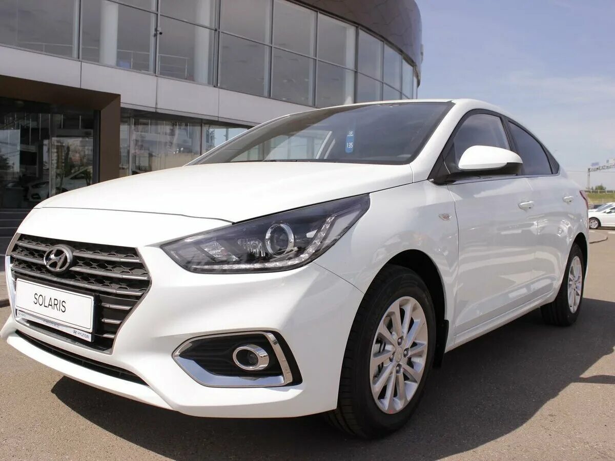 Хендай солярис новый 1.6. Hyundai Solaris 2022. Хендай Солярис белый новый. Хендай Солярис 2021 белый. Hyundai Solaris 2021 белый.