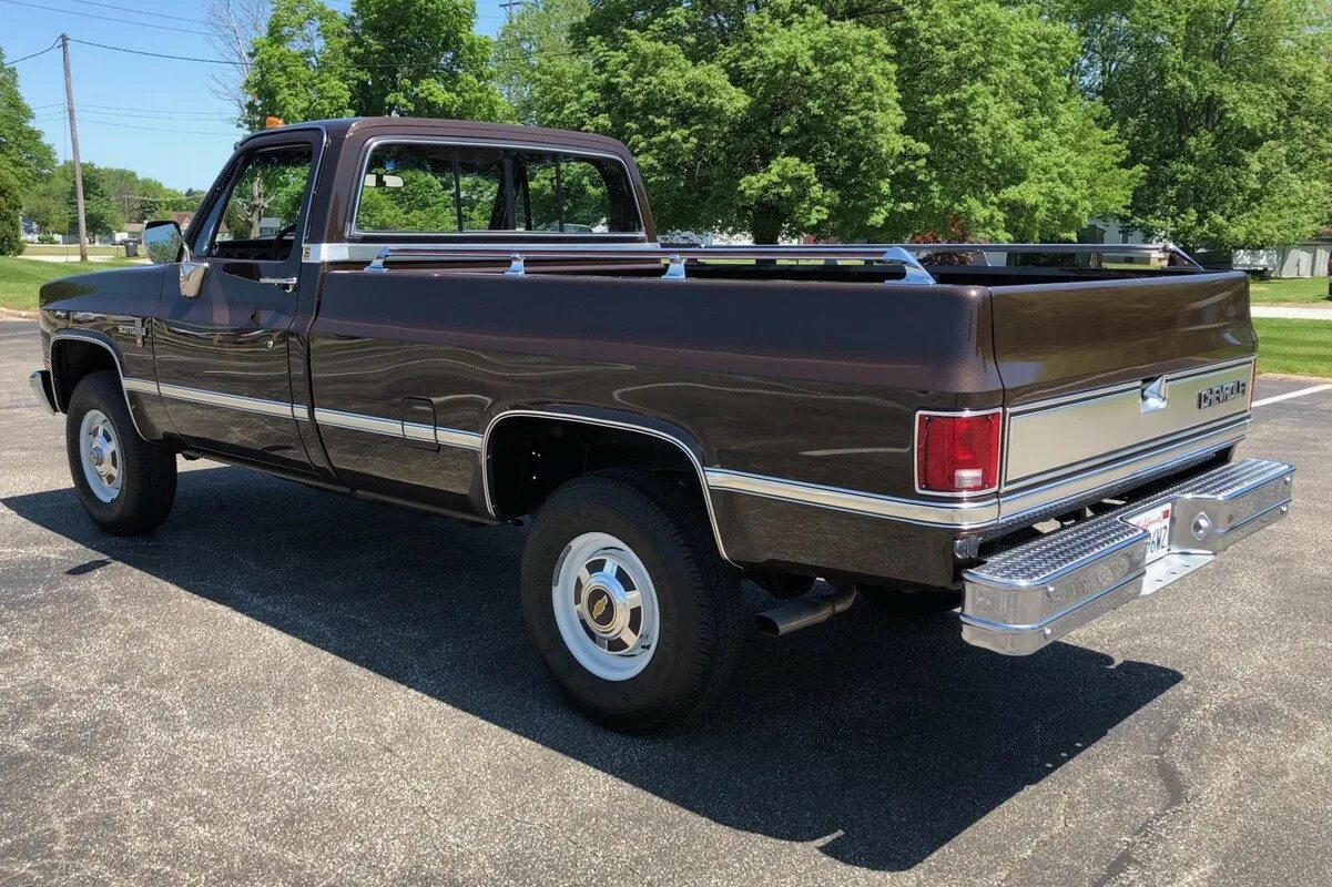 Chevrolet c10 1986. Chevy песни. Square body chevy. Chevy песни. Chevy песни.