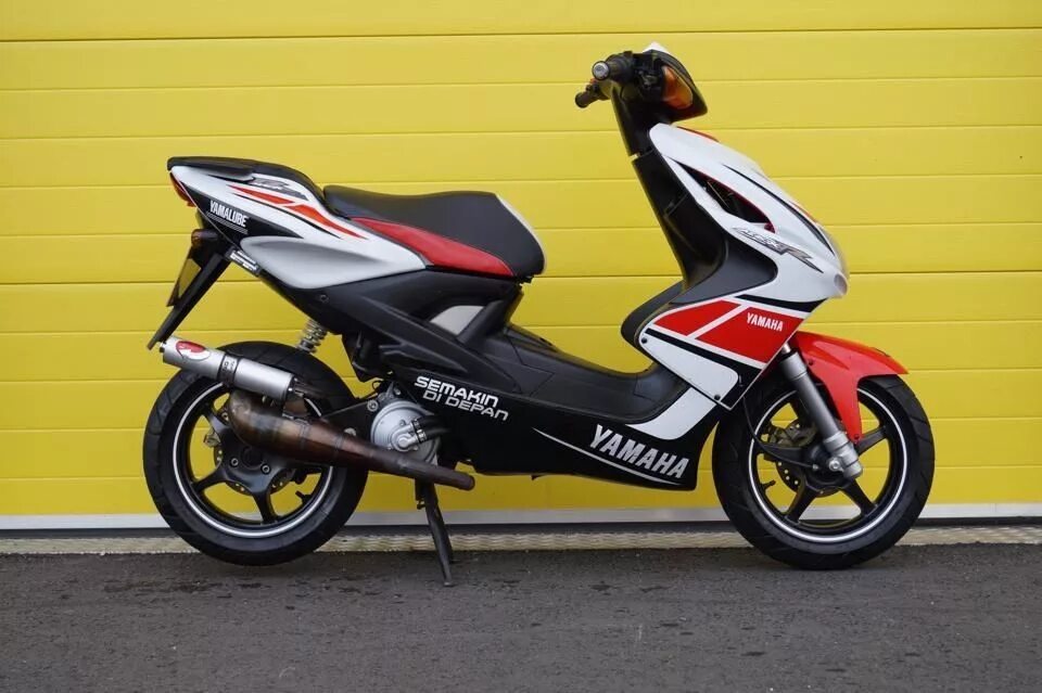 ямаха аэрокс. ямаха аэрокс 50. скутер ямаха аэрокс 50. Yamaha aerox ‘22 155cc. Yamaha aerox 50r tuning.