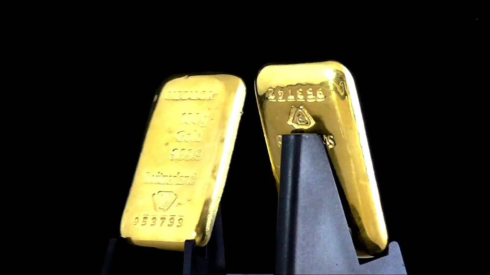 Mg gold. Gold 999.9. Золотой слиток до 1917. Часы с золотым слитком. Самодельный золотой слиток.
