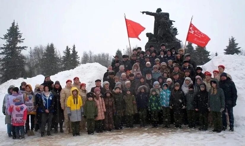 День освобождения вязьмы. Райком КПРФ Вязьма.