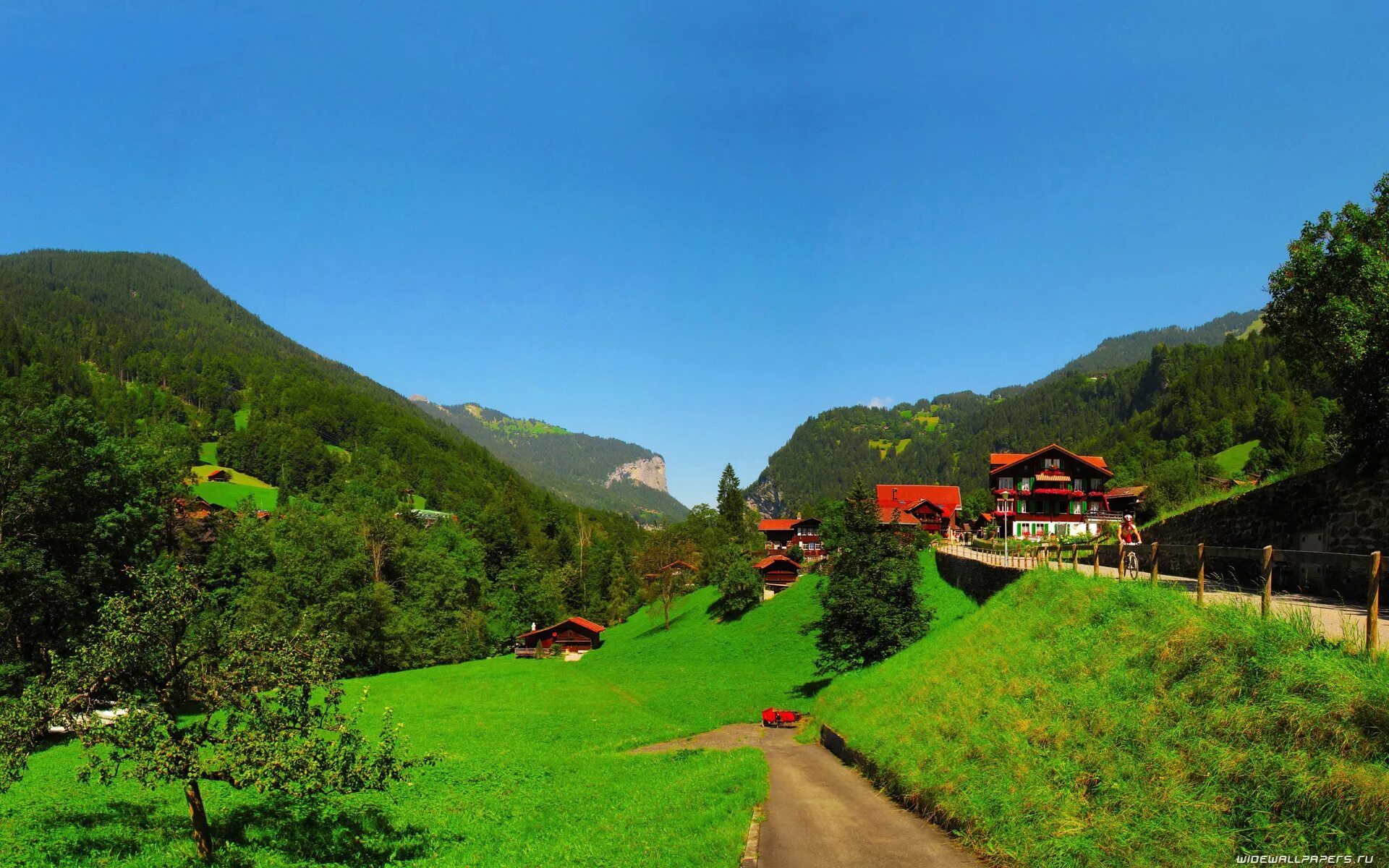 X village. Лаутербруннен Швейцария. Швейцария Берн горы. Lauterbrunnen Швейцария дорога. Швейцария 1920 1080.
