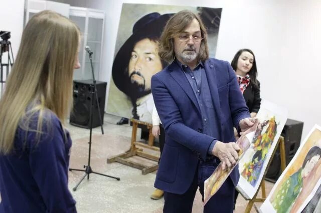 Никас сафронов 2023. Билеты на выставку никаса сафронова. Билеты на выставку никаса сафронова. Выставка никас сафронов омск. Никас сафронов фото сейчас 2022.