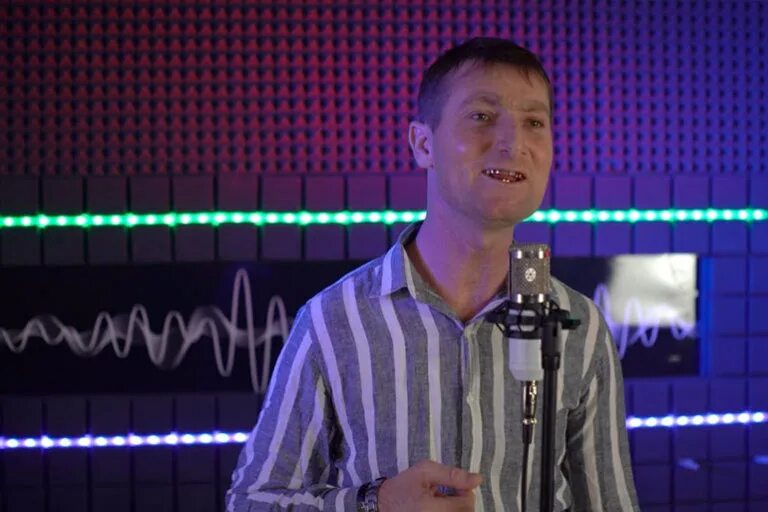 Песня кайфовать хочу. Магомед магомедов кайф. мага кайф. магомед магомедов кайфовать хочу. кайф певец.