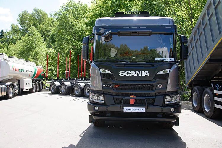 Scania p440 ca6x4hsz. Scania р440 ХТ. Scania g440 6x4. Scania p440 6x4 2021.