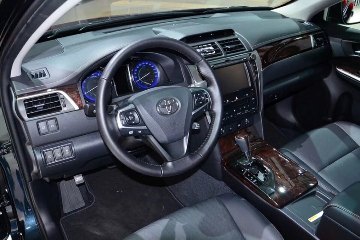 Торпедо камри. Toyota Camry v55 2015. Toyota Camry 2015 салон. Тойота Камри 55 3.5 салон. Toyota Camry xv55 салон.