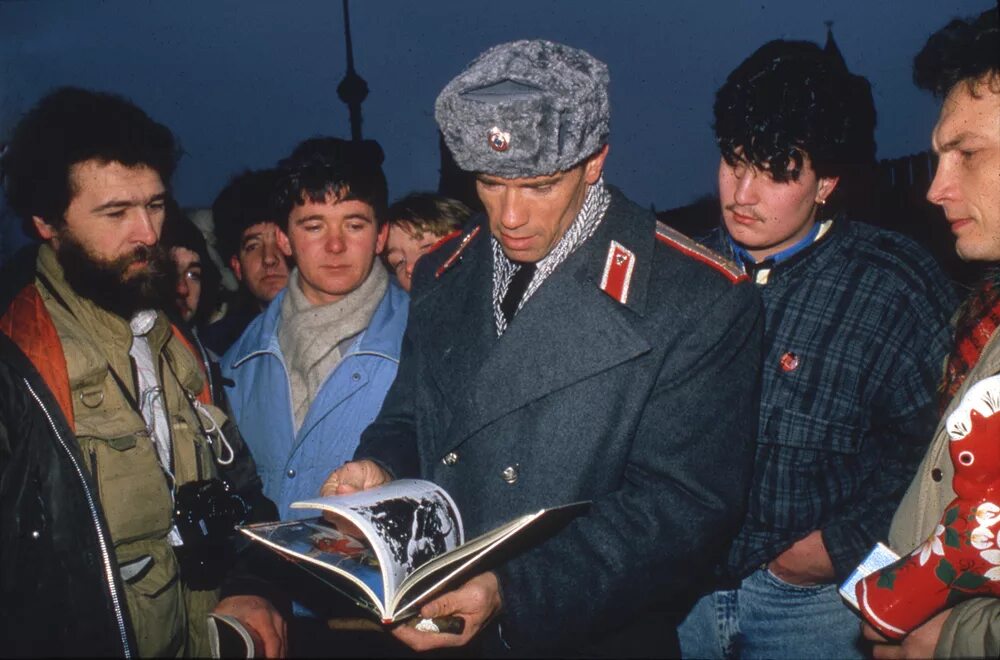 Как выглядит 1988 год О школе