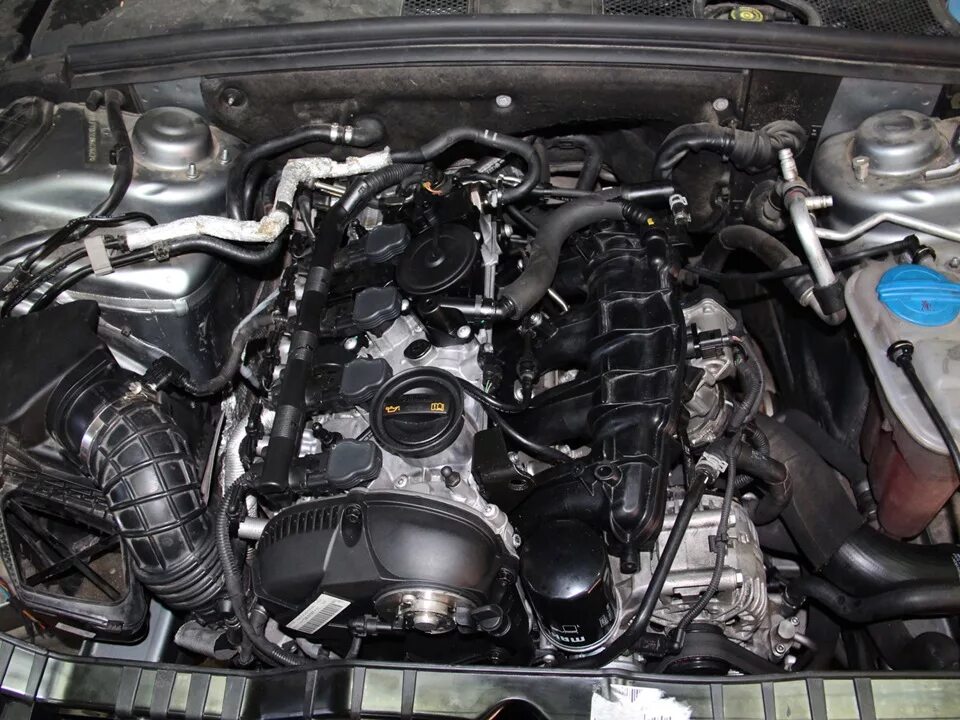 Ремонт двигателей ауди а4. 6 i ada. Двигатель cabb audi a4. Капитальный ремонт двигателя audi a5. Течь масла ауди а4 б8 2015 офроуд.