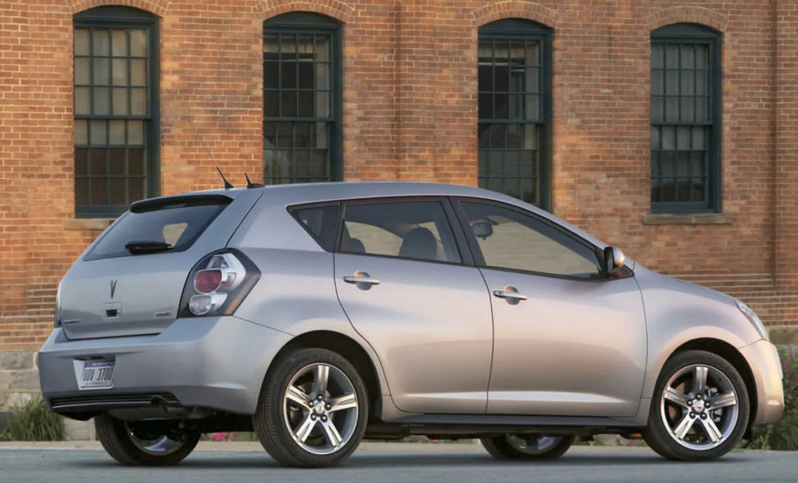 Pontiac vibe 2008-2010. Вайб 2010. Понтиак вайб 2010. Пермь 2010 вайб. Понтиак вайб 2010.