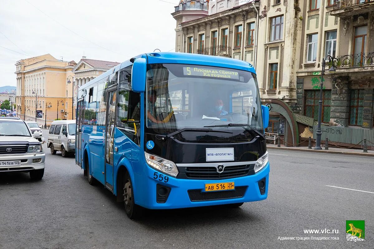 Транспорт автобусы владивосток. Автобус 2 Владивосток. Общественный транспорт Владивостока. Новые автобусы. Новые автобусы во Владивостоке.