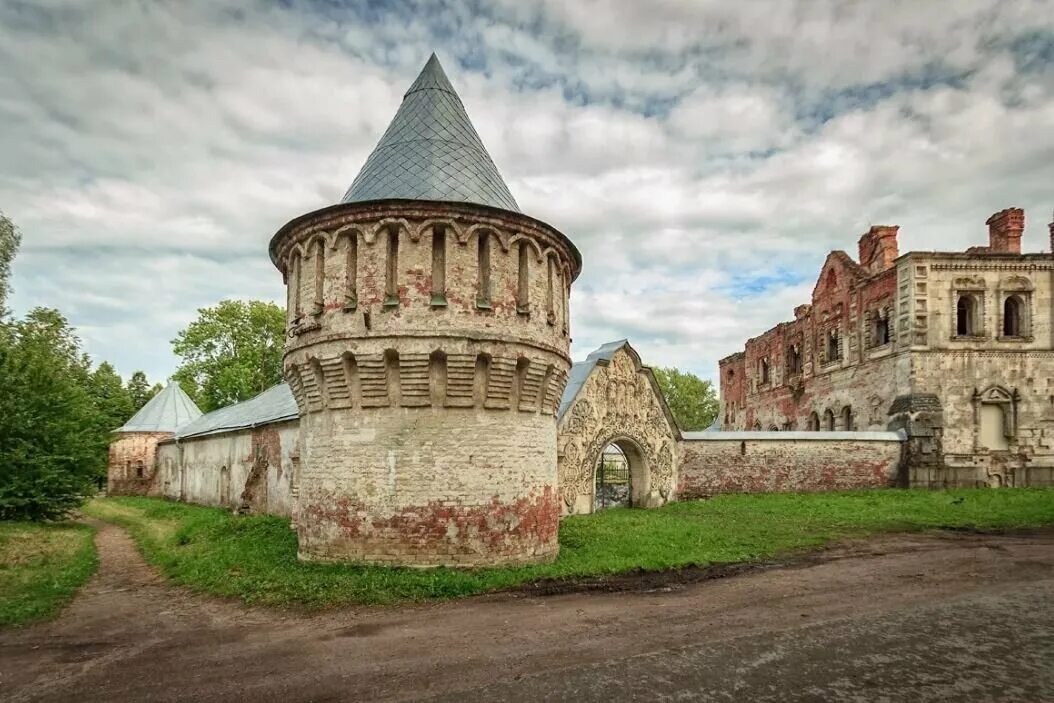 Федоровский городок в Царском селе. Феодоровский городок Пушкин. Александровский парк Царское село Федоровский городок. Федоровское подворье Пушкин. Реставрация в пушкине