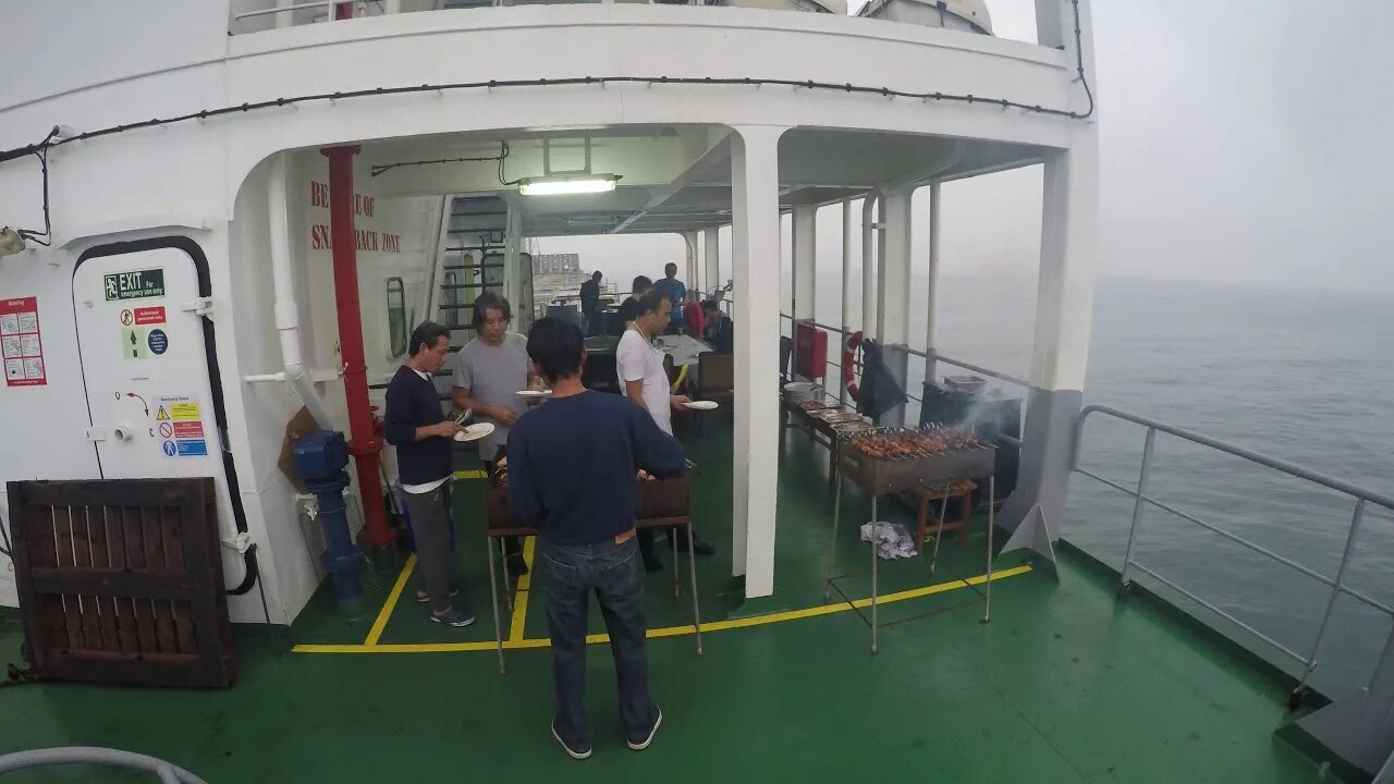 Круиз волга дрим на теплоходе. Теплоход рэдиссон эрвин. Вакансии на теплоходе. Речной круиз валаам. Речной теплоход.