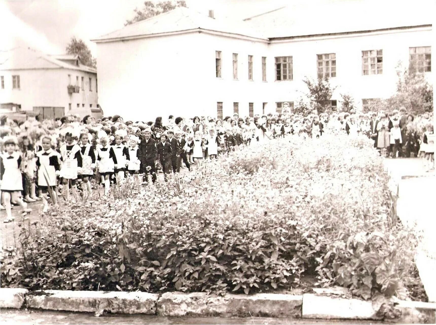 Восьмилетняя Политехническая школа 1958. Школа города Амурска 1958. Город Амурск школа 2. Школа 1958 1960 года.