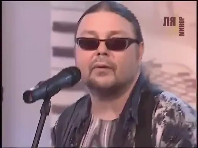 Рок острова белым снегом