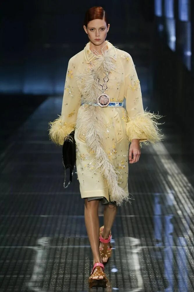 Нова мода 2017. Prada коллекция 2017. Коллекция prada весна-лето 2017. Платье prada ss2017. Нова мода 2017.